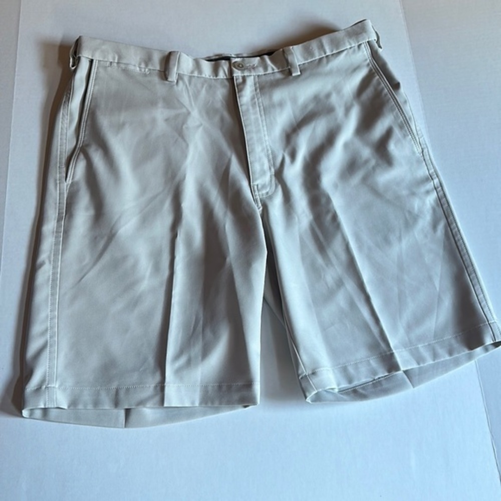 Men's Haggar Cool Pro 18 Shorts‎ (36)